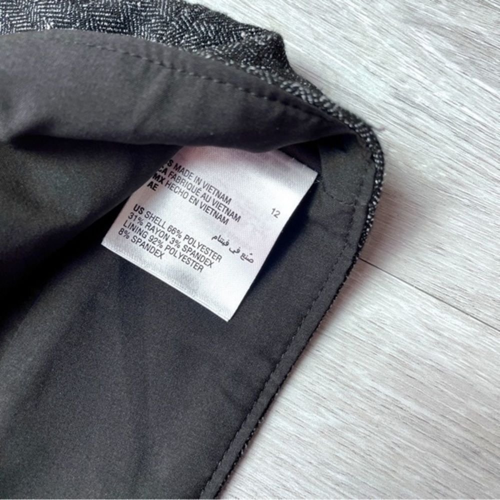 INC Cropped Vest - Picture 4 of 5